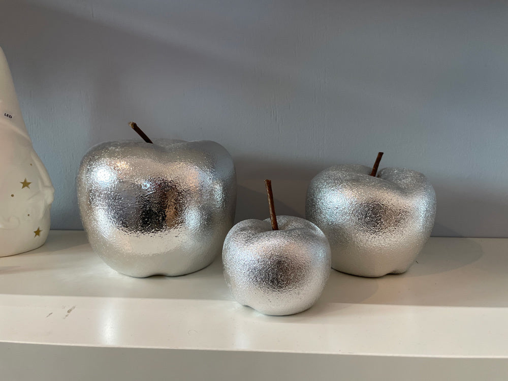 das-kost-mland-deko-apfel-silber-8cm-dolomit-gl-nzend image 5