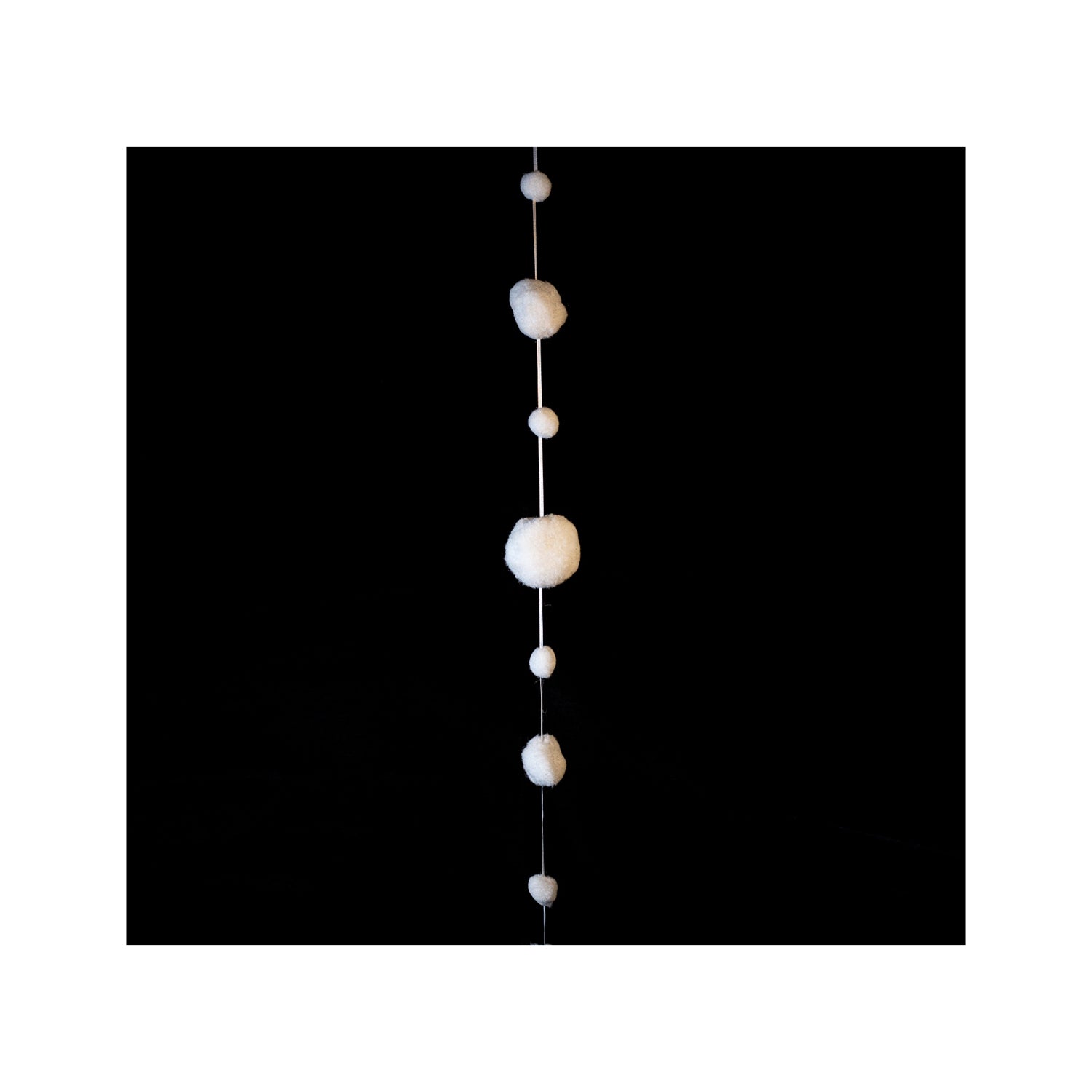 das-kost-mland-schneeball-girlande-wei-deko-180-cm-68525 image 1