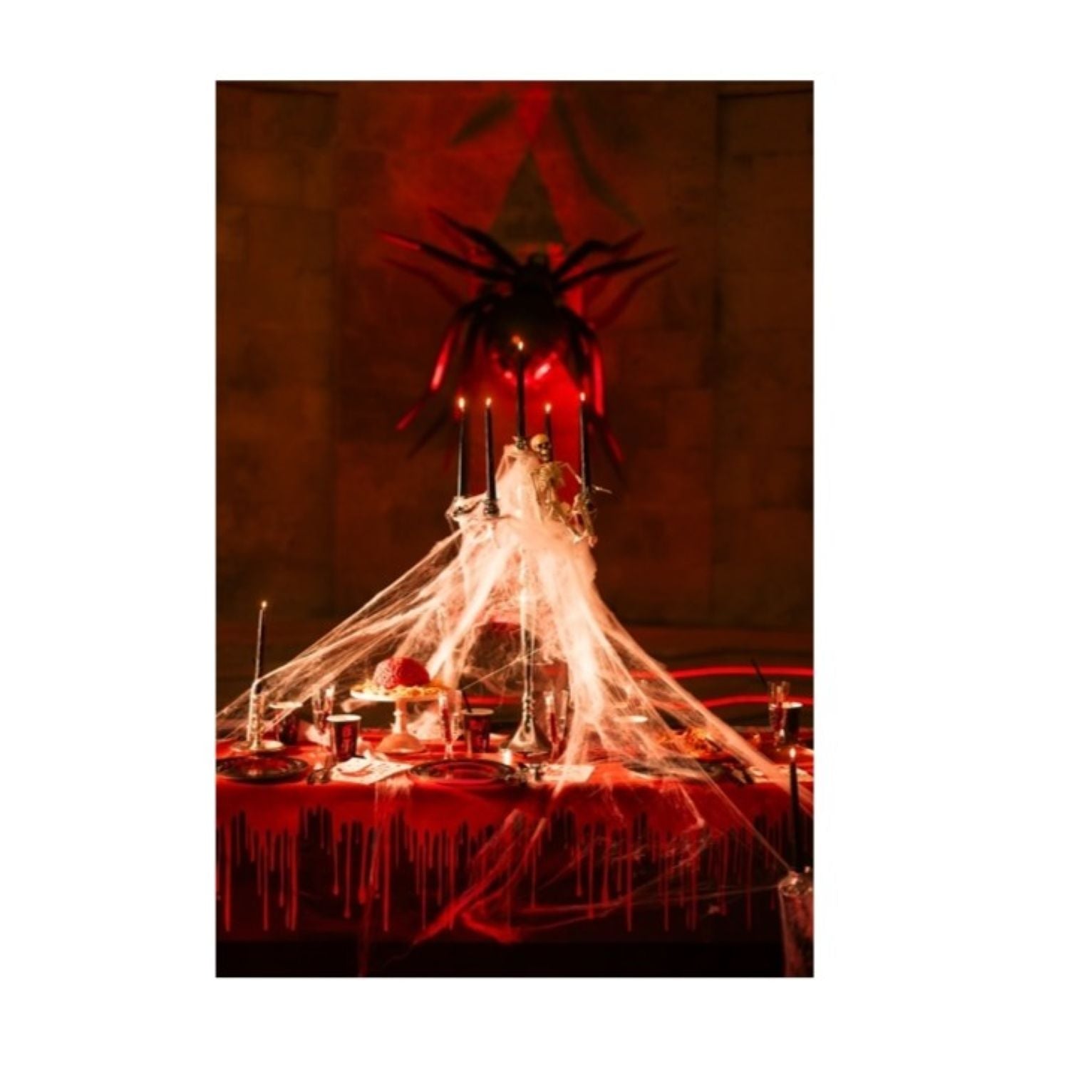 das-kost-mland-tischdecke-tropfendes-blut-180x120-papier image 4