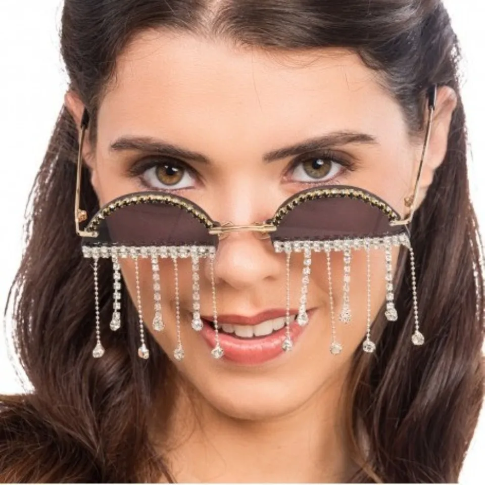 das-kost-mland-festival-brille-mit-strass-schwarz-glitzerkette image 1