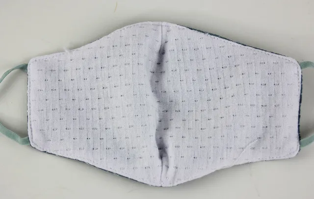 das-kost-mland-kinder-maske-baumwolle-kariert-grau-stoffmaske image 1