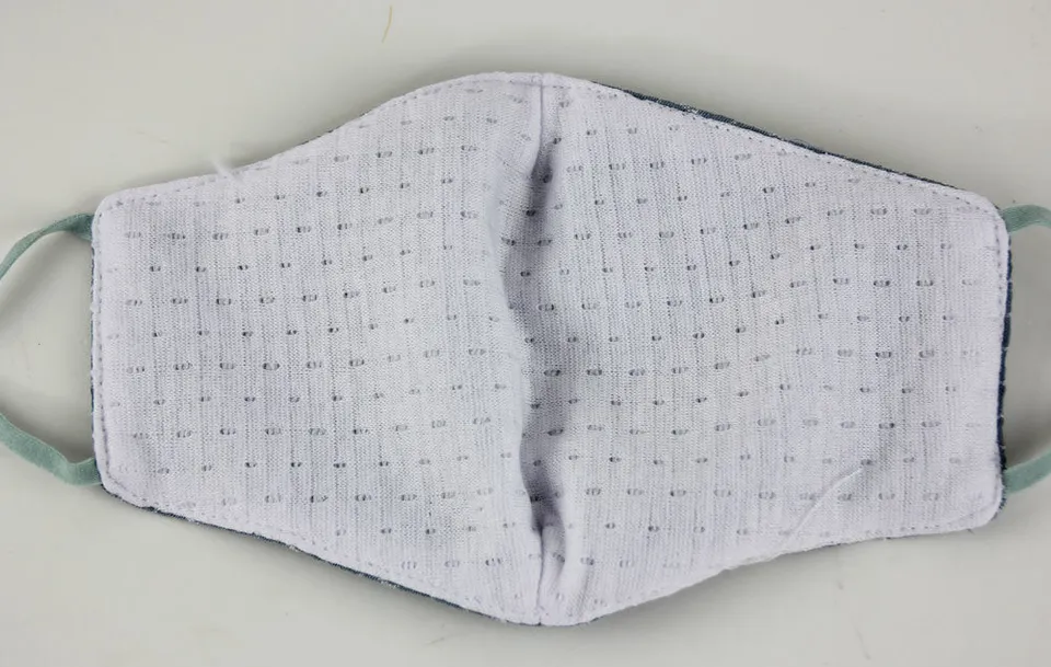 das-kost-mland-kinder-maske-baumwolle-kariert-grau-stoffmaske image 1