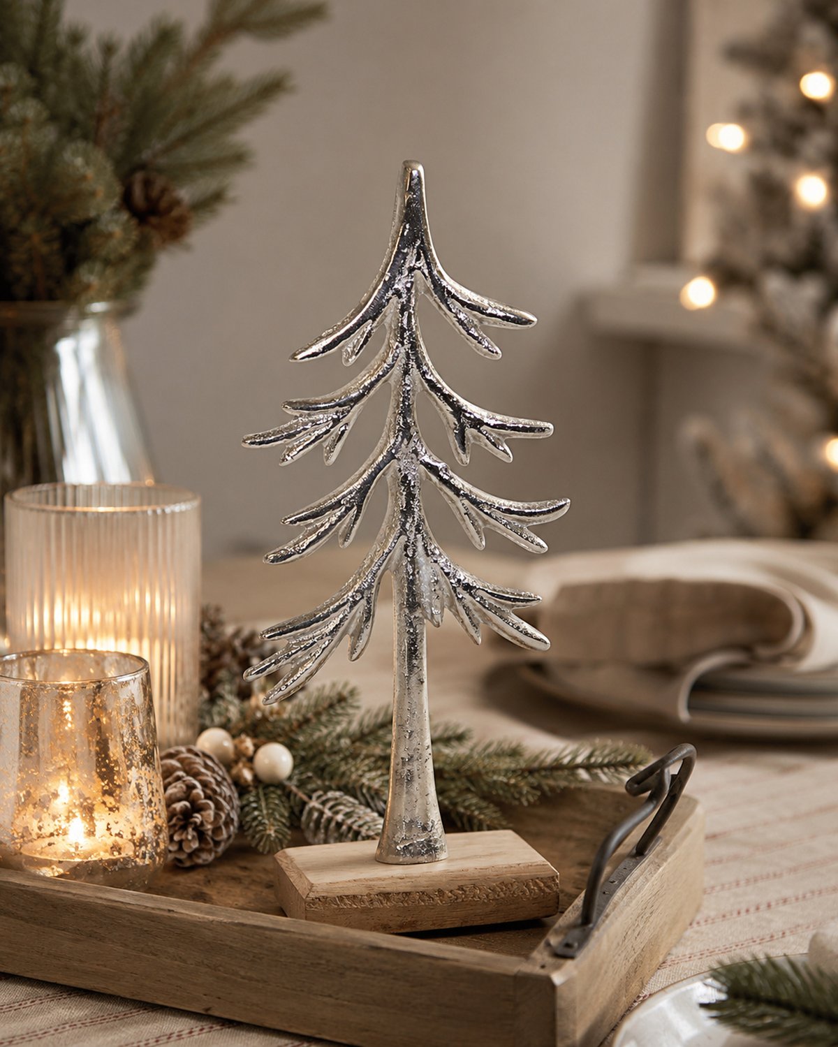 das-kost-mland-dekorationen-deko-baum-aluminium-silber-23cm image 4