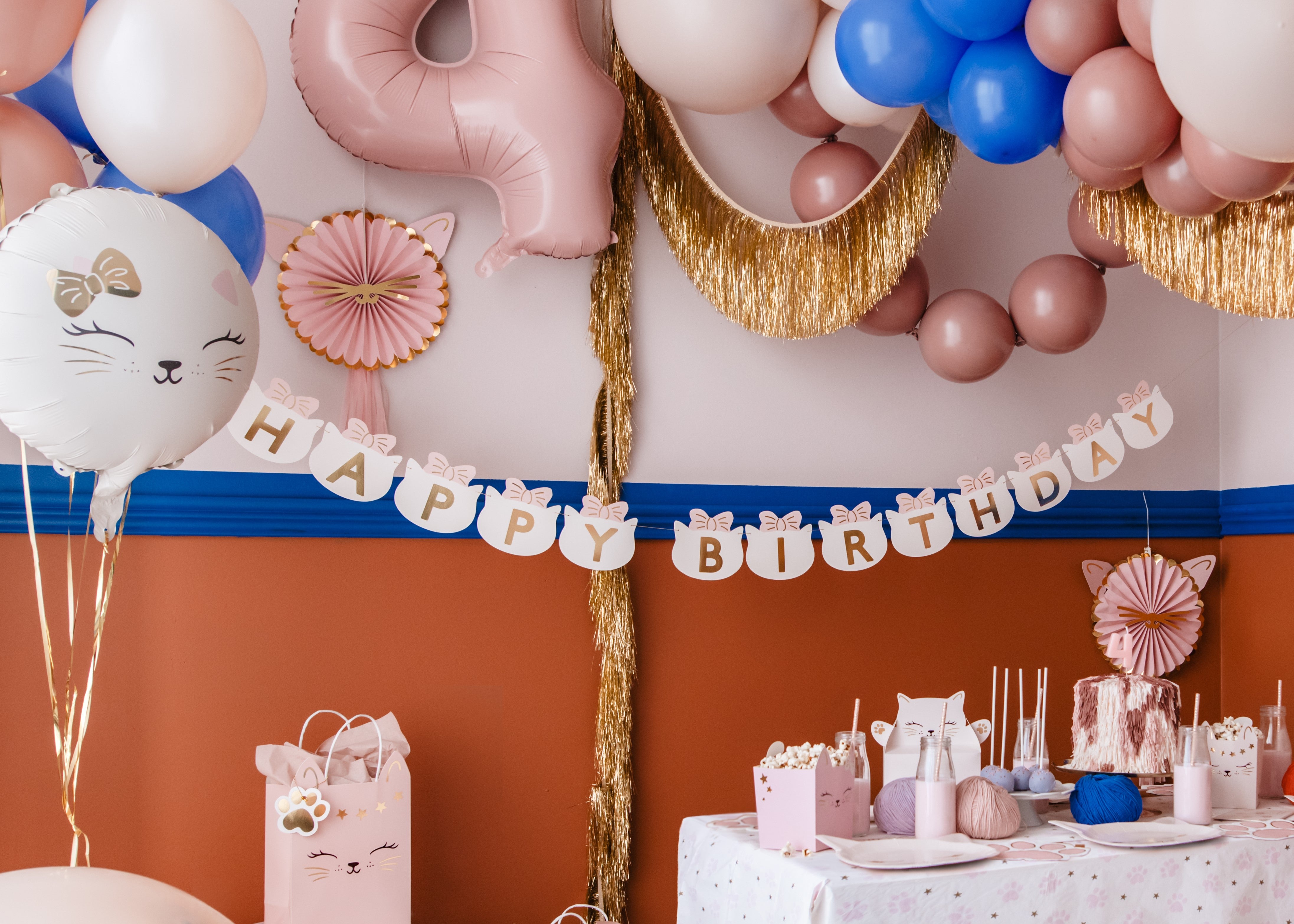 das-kost-mland-dekorationen-happy-birthday-cats-banner-280-cm image 3