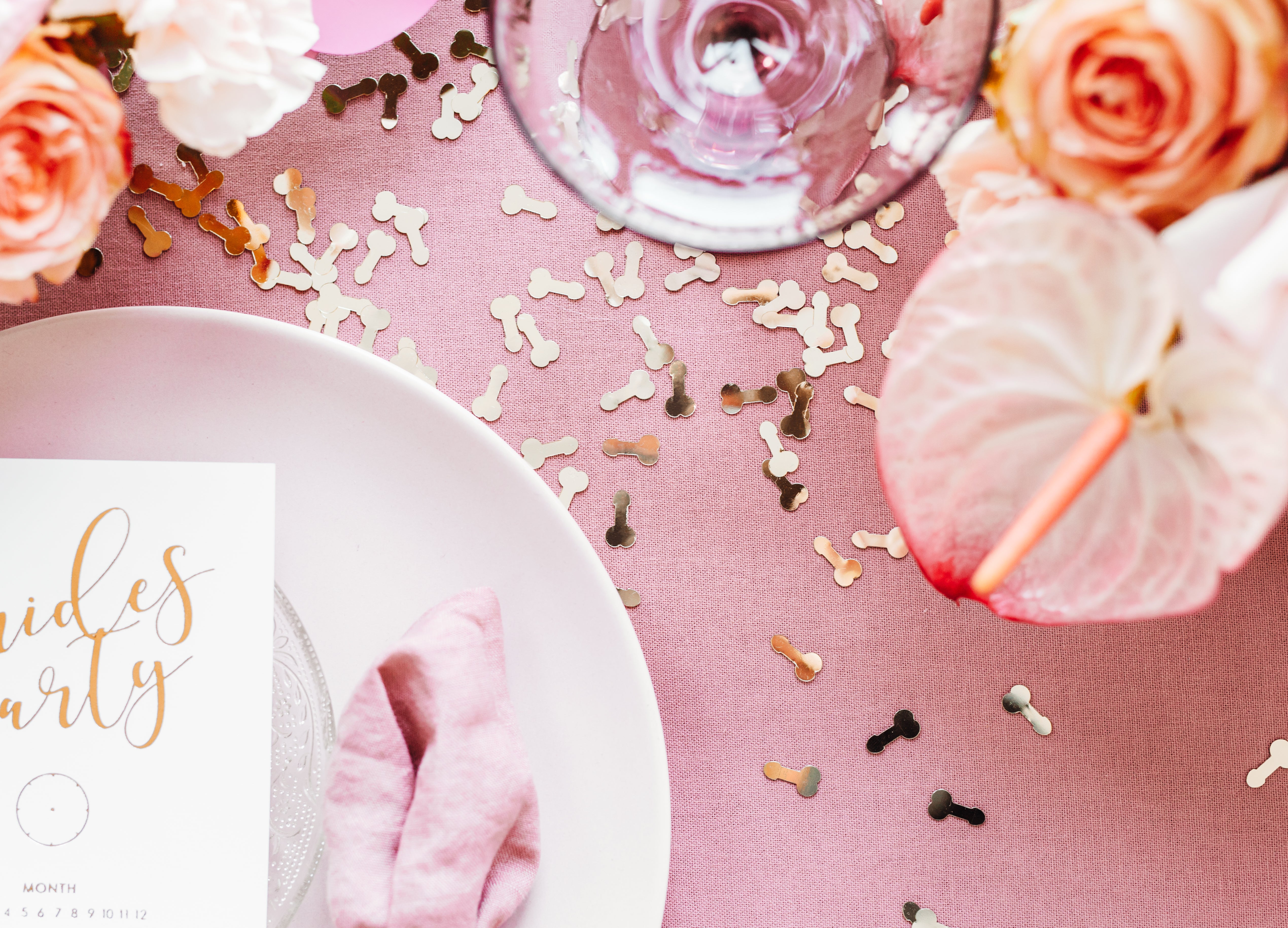 das-kost-mland-dekorationen-penis-konfetti-rosegold-jga image 4