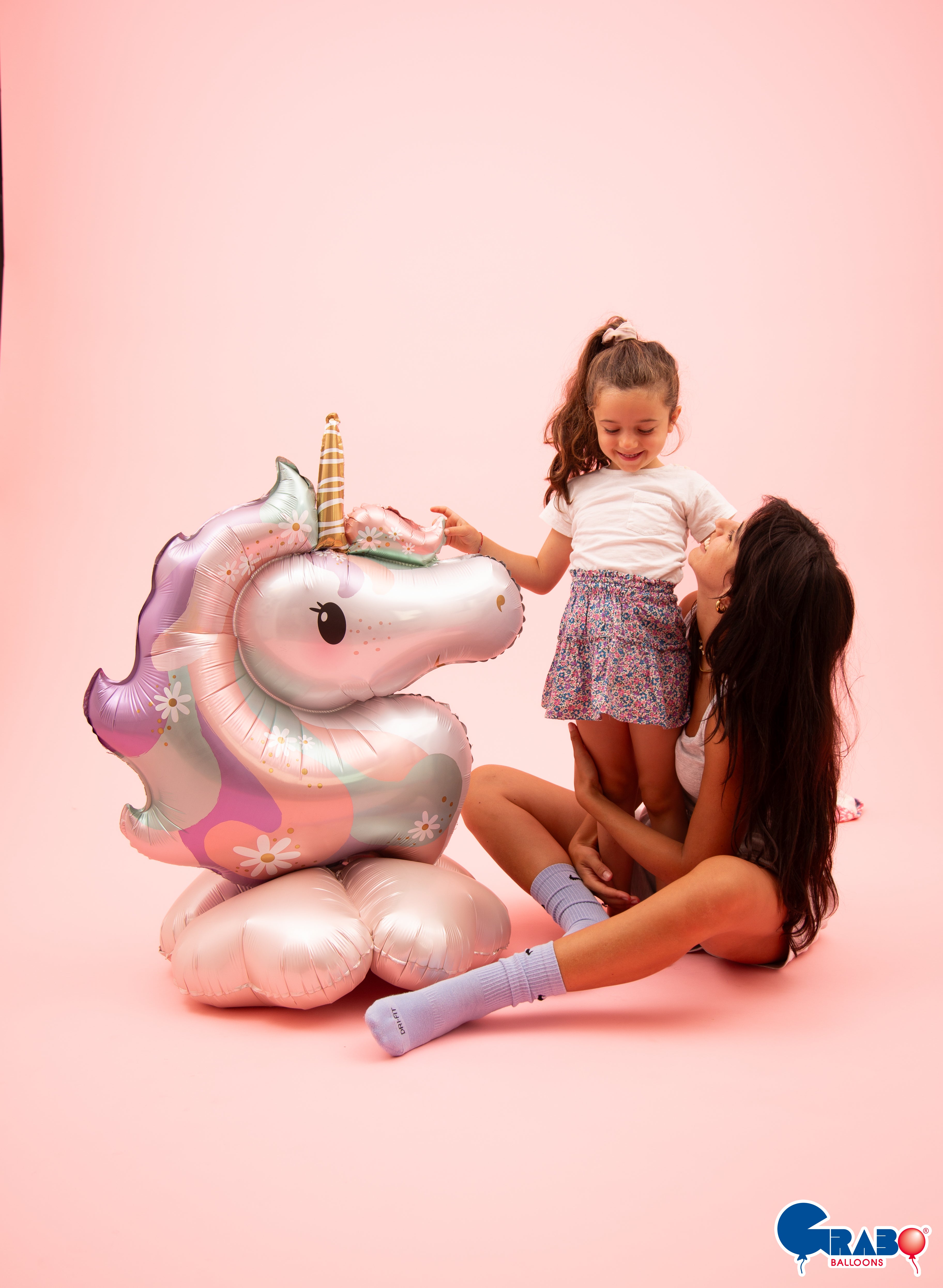 das-kost-mland-hippie-einhorn-shape-folienballon-81cm image 2