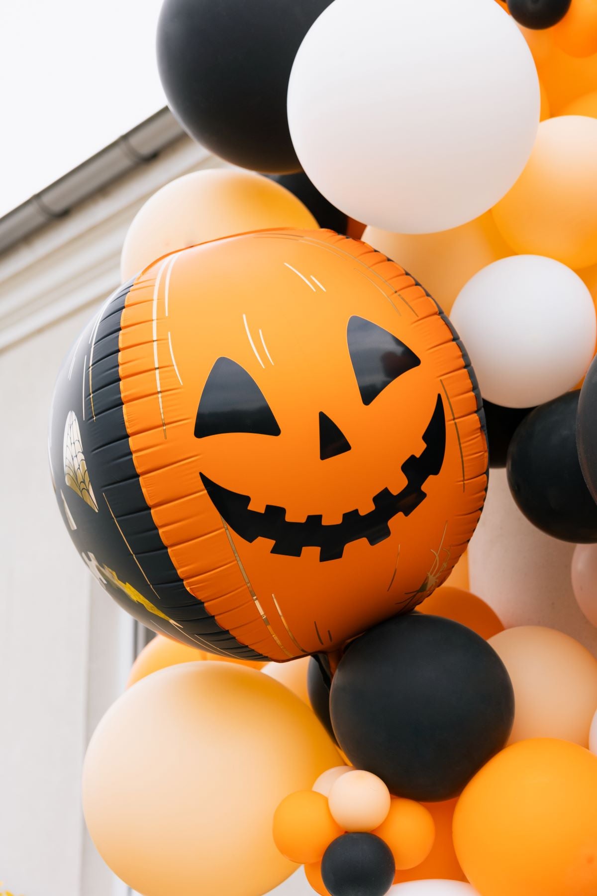 gruselige-k-rbisse-folienballon-bubble-50cm-halloween image 2
