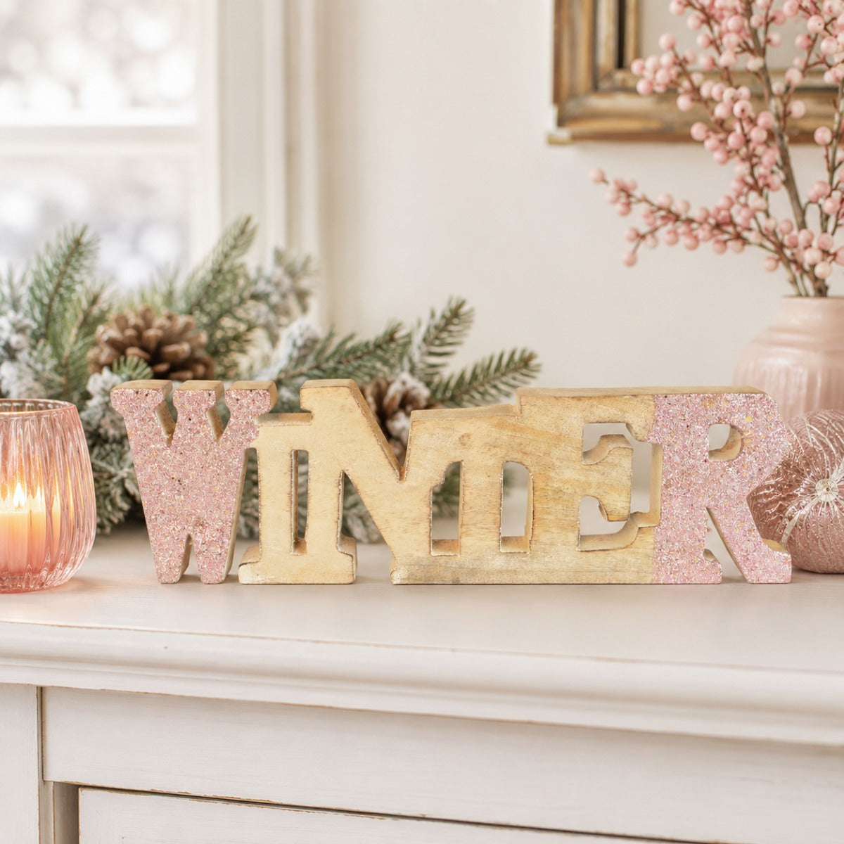 riffelmacher-winter-schriftzug-24cm-mangoholz-natur-rosa-deko image 4