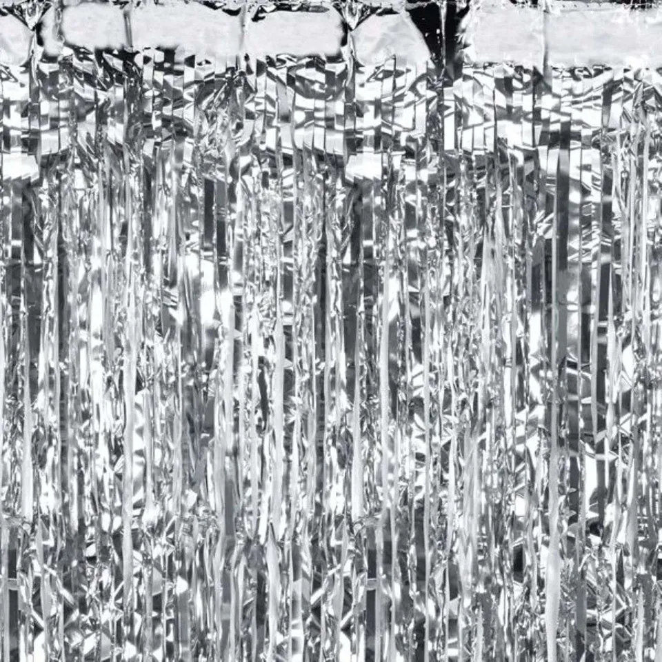 das-kost-mland-dekorationen-t-rvorhang-lametta-silber-100x200cm image 1