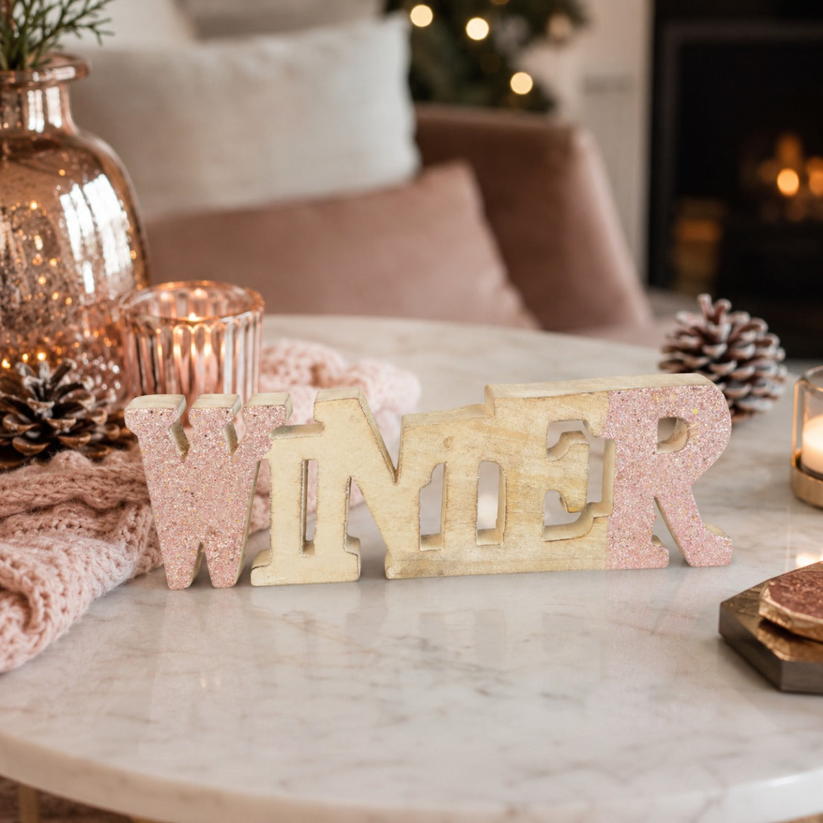 riffelmacher-winter-schriftzug-24cm-mangoholz-natur-rosa-deko image 5