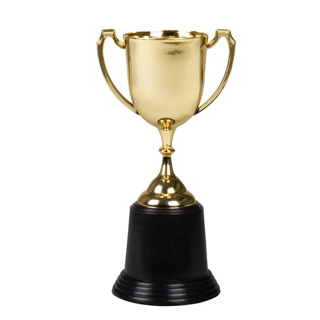 das-kost-mland-troph-e-goldpokal-22-cm-kunststoff-goldfarben image 1