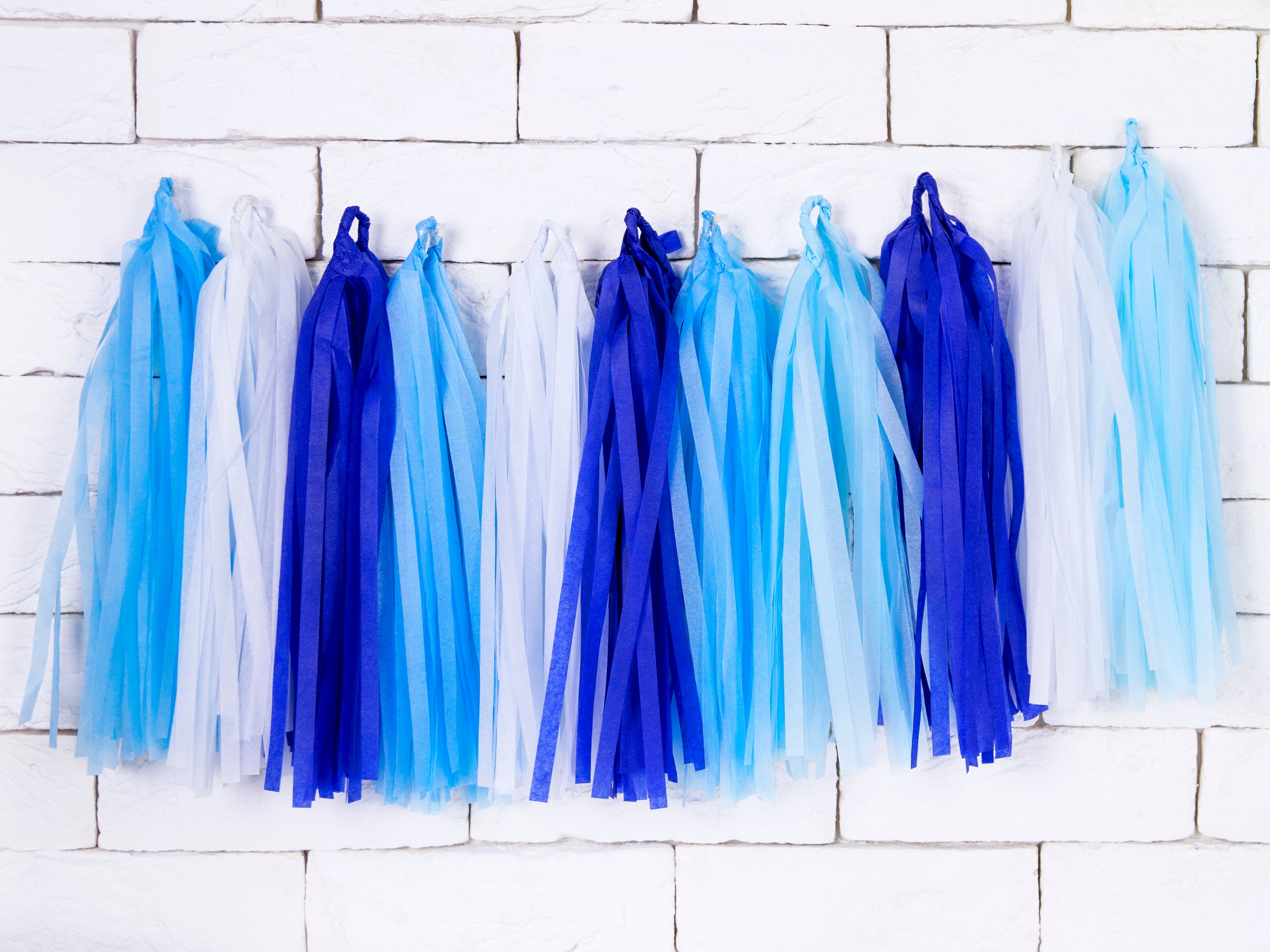 quasten-girlande-wei-blau-200-cm-12-st-ck-party-deko image 2