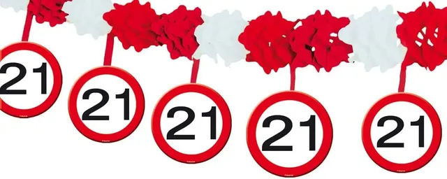 das-kost-mland-girlande-verkehrsschild-21-geburtstag-deko image 1