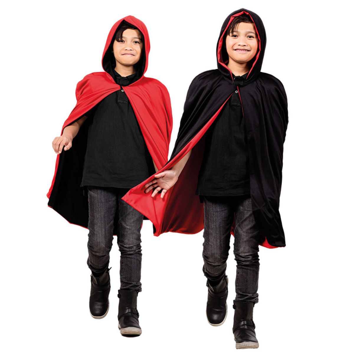 das-kost-mland-kid-cape-kapuze-schwarz-rot-115cm-jungen image 1
