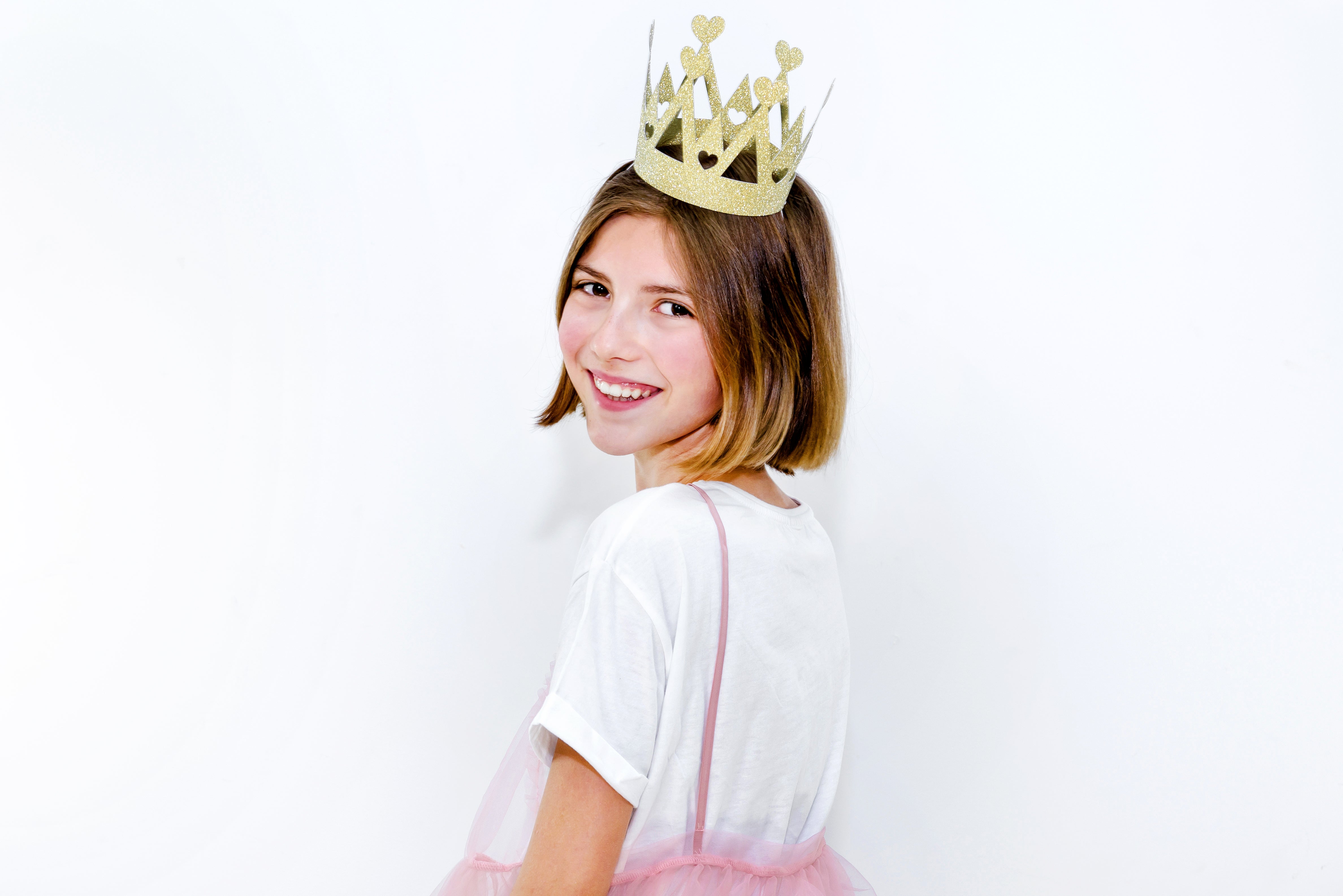 das-kost-mland-krone-gold-glitzer-herzen-partykrone image 3